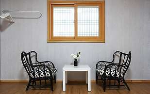 Gyeongju N Hanok Pension