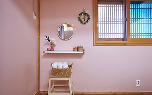 Gyeongju N Hanok Pension