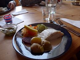 Brekkulækur Guesthouse