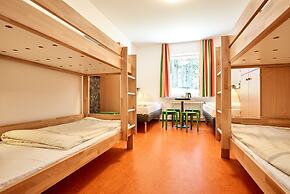 DJH Jugendherberge Biggesee - Hostel