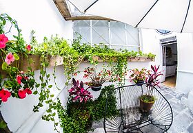 Gente de más Bed & Breakfast