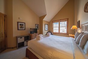 Buffalo Lodge 8419 by SummitCove Vacation Lodging