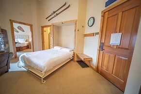 Buffalo Lodge 8419 by SummitCove Vacation Lodging