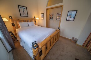 Liftside 309 by SummitCove Vacation Lodging