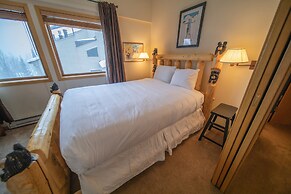 Liftside 309 by SummitCove Vacation Lodging