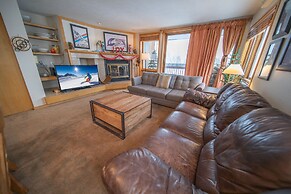 Liftside 309 by SummitCove Vacation Lodging