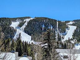 Liftside 309 by SummitCove Vacation Lodging