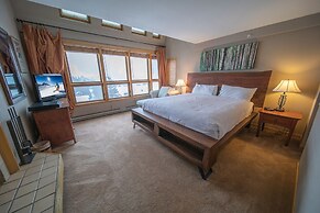 Liftside 309 by SummitCove Vacation Lodging