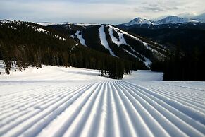 Keystone Prospectors Home 669 by SummitCove Vacation Lodging