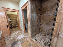 Keystone Prospectors Home 669 by SummitCove Vacation Lodging