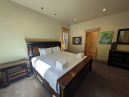 Keystone Prospectors Home 669 by SummitCove Vacation Lodging