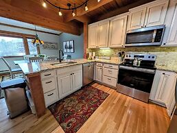 Tennis Townhomes 1314