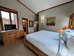 Tennis Townhomes 1314