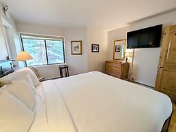 Flying Dutchman 1164 by SummitCove Vacation Lodging