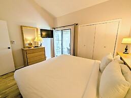 Flying Dutchman 1164 by SummitCove Vacation Lodging