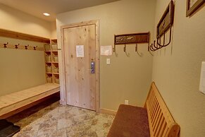 Flying Dutchman 1164 by SummitCove Vacation Lodging