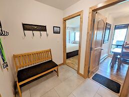 Flying Dutchman 1164 by SummitCove Vacation Lodging