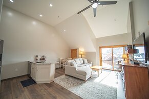 Buffalo Lodge 8412 by SummitCove Vacation Lodging