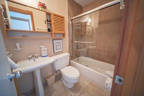 Tennis Townhomes 1326