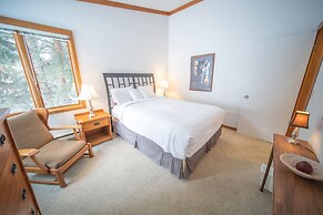 Tennis Townhomes 1326