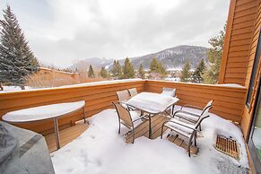 Tennis Townhomes 1326