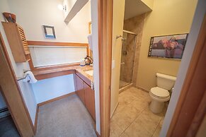 Tennis Townhomes 1326