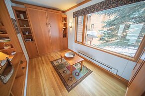 Tennis Townhomes 1326