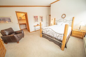 Tennis Townhomes 1326