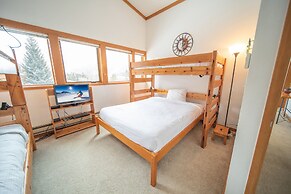 Tennis Townhomes 1326