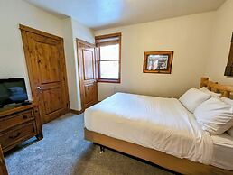 Antlers Gulch 501 by SummitCove Vacation Lodging