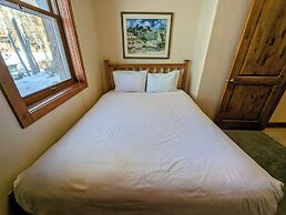 Antlers Gulch 501 by SummitCove Vacation Lodging