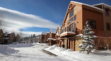 Antlers Gulch 501 by SummitCove Vacation Lodging