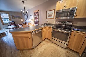 Buffalo Lodge 8320 by SummitCove Vacation Lodging