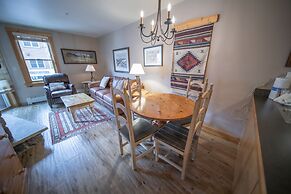 Buffalo Lodge 8320 by SummitCove Vacation Lodging
