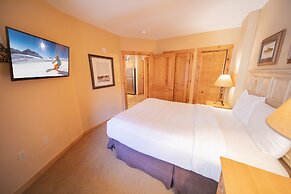 Buffalo Lodge 8320 by SummitCove Vacation Lodging