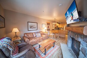 Buffalo Lodge 8320 by SummitCove Vacation Lodging