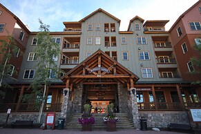 Buffalo Lodge 8320 by SummitCove Vacation Lodging