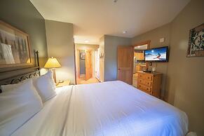 Expedition Station 8590 by SummitCove Vacation Lodging