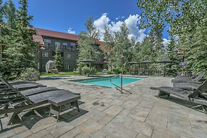 Expedition Station 8590 by SummitCove Vacation Lodging