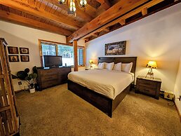 Homestead 2031 by SummitCove Vacation Lodging