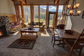 Homestead 2031 by SummitCove Vacation Lodging