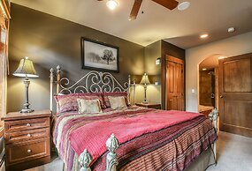 Lone Eagle 3001 by SummitCove Vacation Lodging