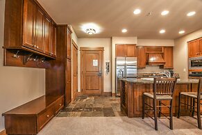 Lone Eagle 3001 by SummitCove Vacation Lodging