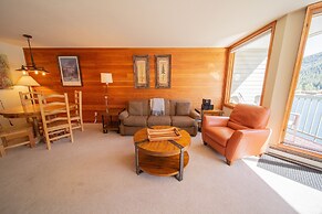 Lakeside 1495 by SummitCove Vacation Lodging