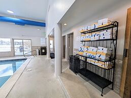 Lenawee 1738 by SummitCove Vacation Lodging