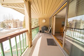 Lenawee 1738 by SummitCove Vacation Lodging