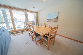 Lenawee 1738 by SummitCove Vacation Lodging