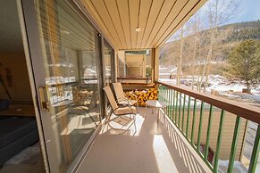 Lenawee 1738 by SummitCove Vacation Lodging