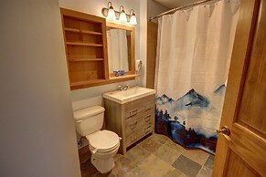 Red Hawk Lodge 2275