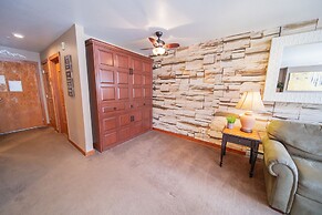 Lakeside 1481 by SummitCove Vacation Lodging